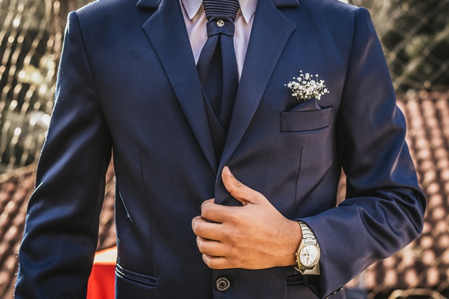 blue-suit-jacket-2767159