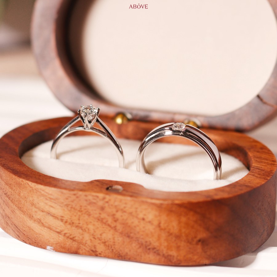couple-ring-in-box