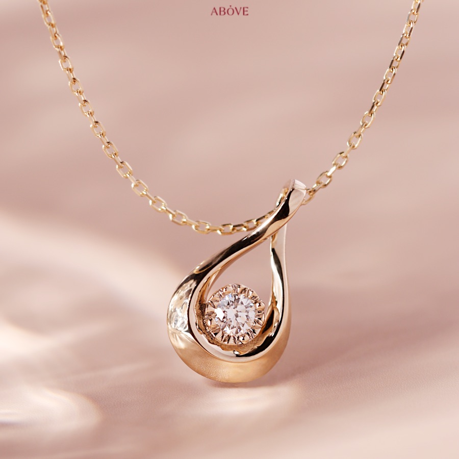 diamond-pendant