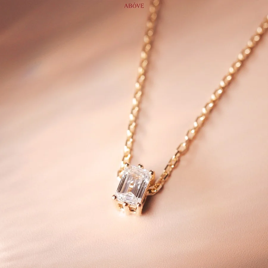 emerald-diamond-pendant