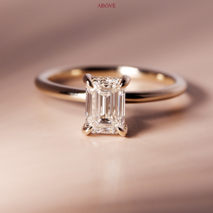 emerald-diamond-ring