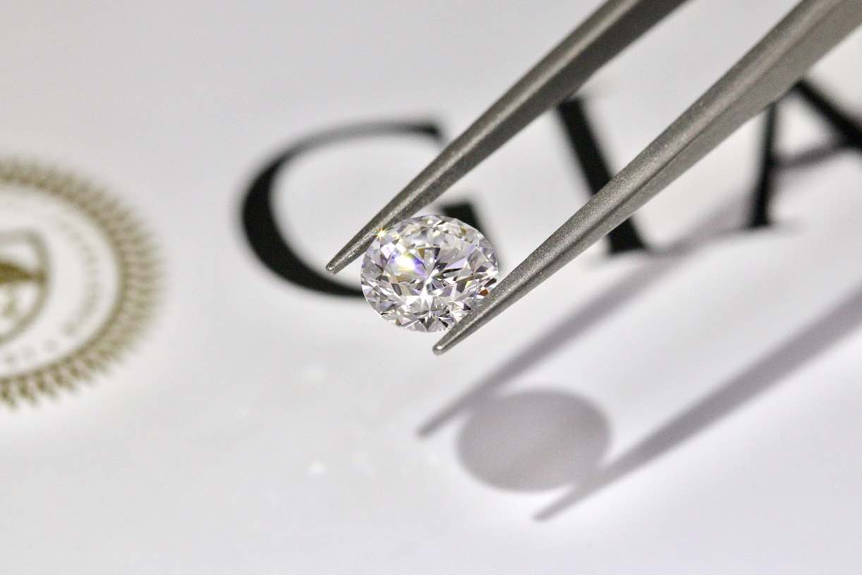 gia-diamond-tweezers
