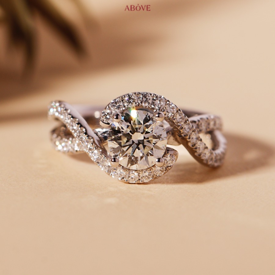 halo-diamond-ring-1