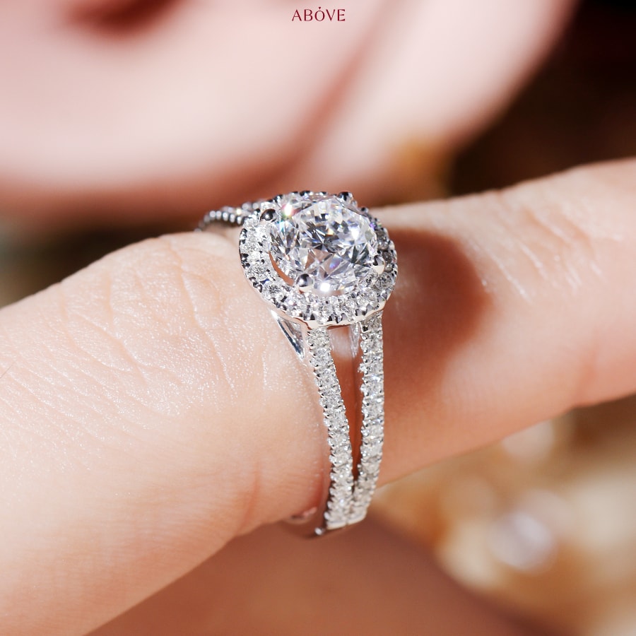 halo-diamond-ring-2