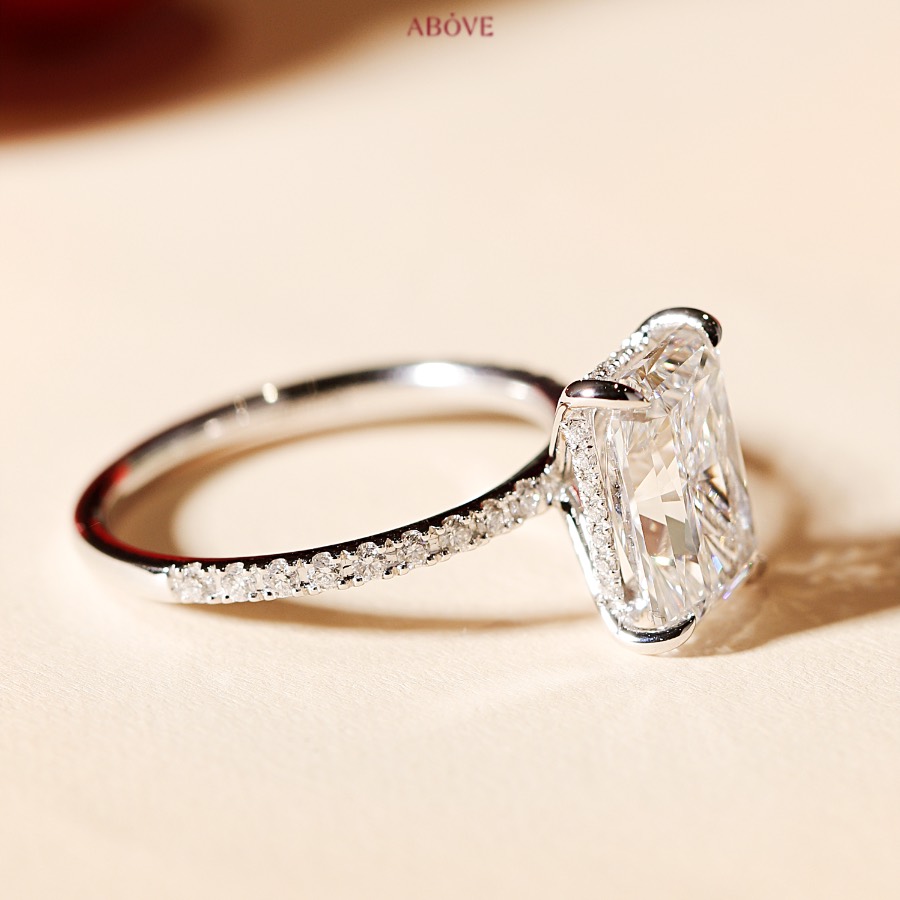 radiant-diamond-ring