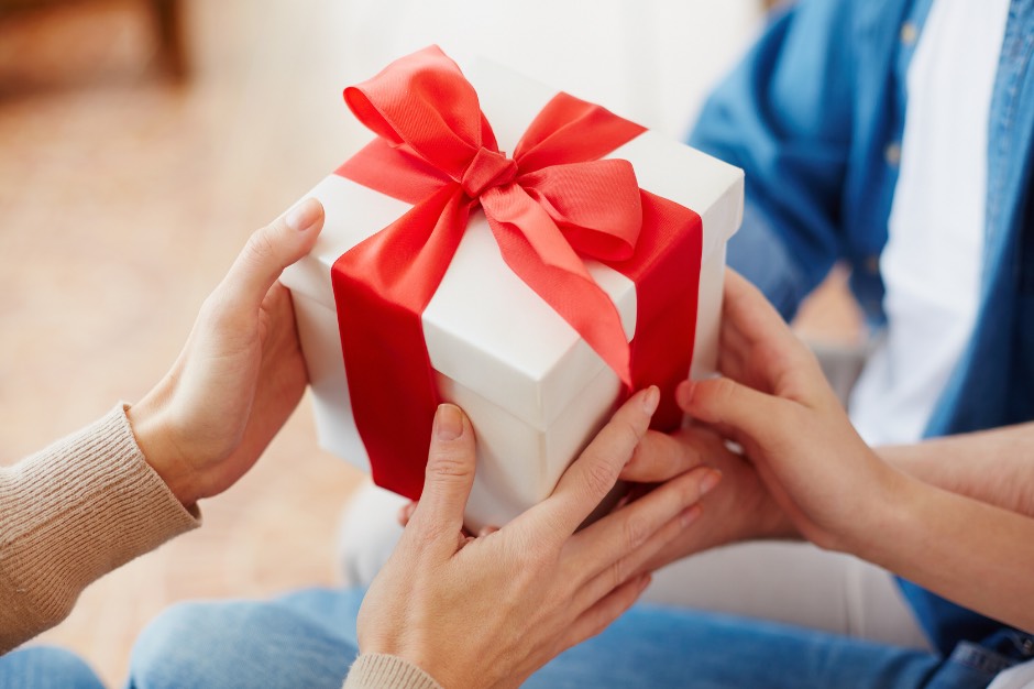 senior-gift