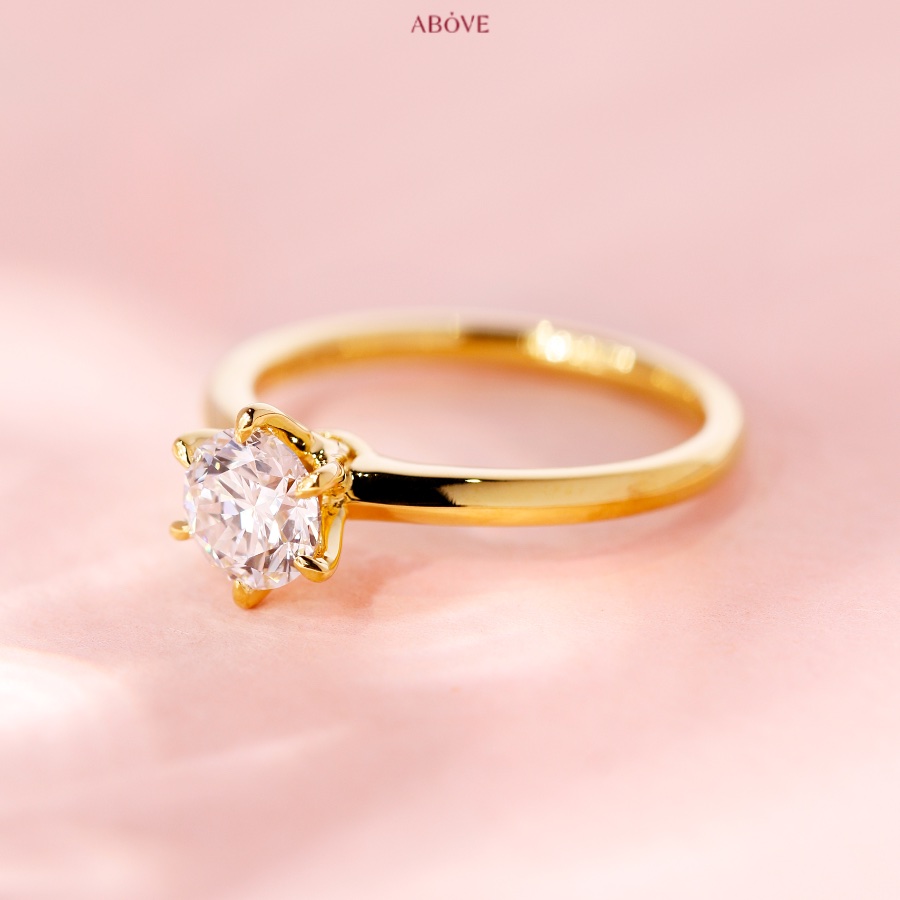 solitaire-ring-yellow-gold