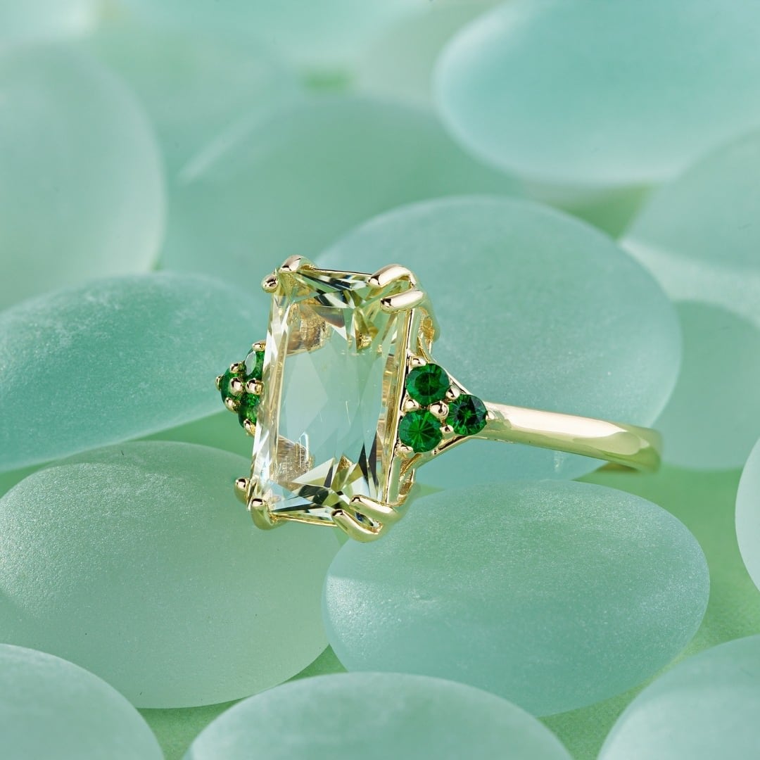 yellow and green beryl ring